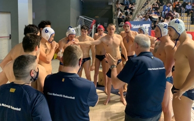 L'equip, abans de començar el partit | CNS